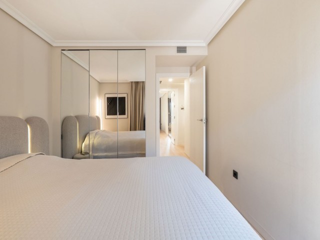 Apartamento con 2 Dormitorios  en Selwo