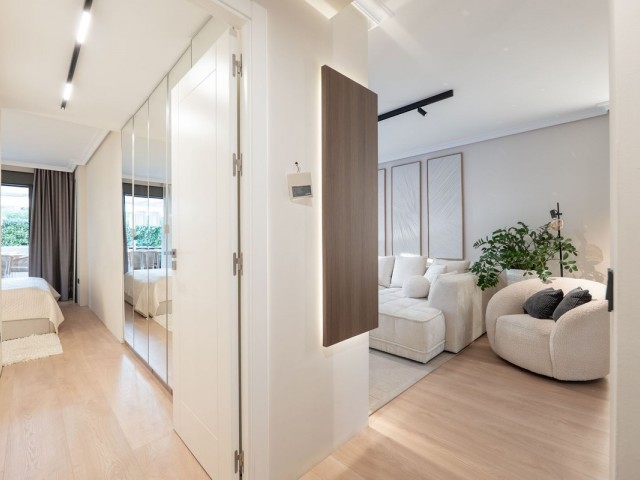 Apartamento con 2 Dormitorios  en Selwo