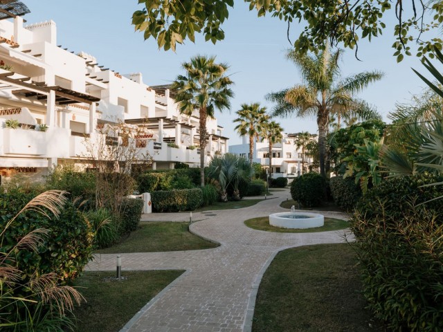 Apartamento con 2 Dormitorios  en Selwo