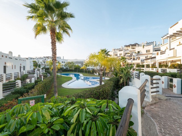 Apartamento con 2 Dormitorios  en Selwo