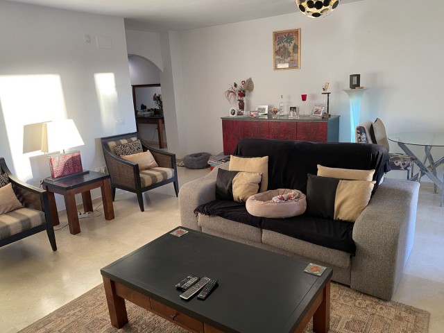 Appartement avec 3 Chambres  à Mijas