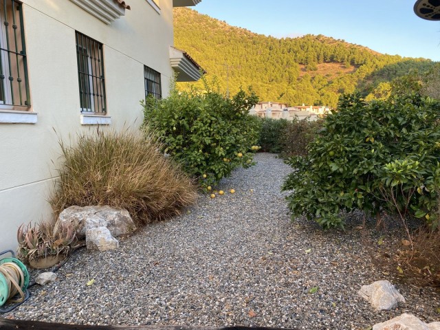 Appartement avec 3 Chambres  à Mijas