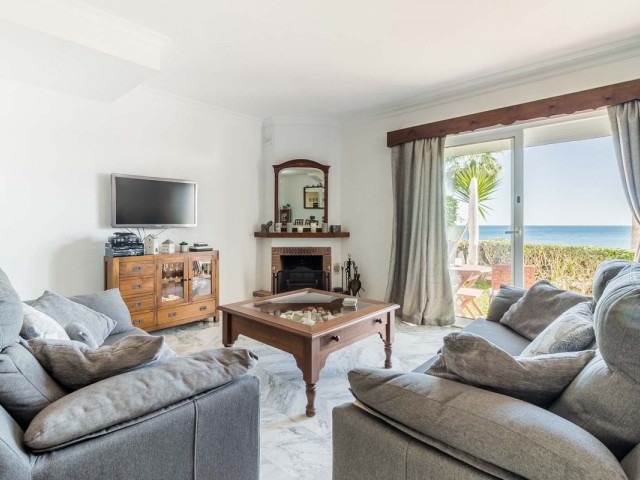 2 Bedrooms Townhouse in Manilva