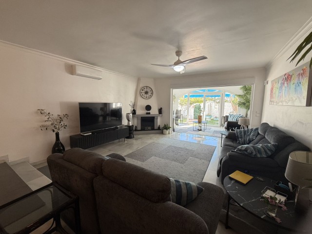 Radhus, El Paraiso, R5230258