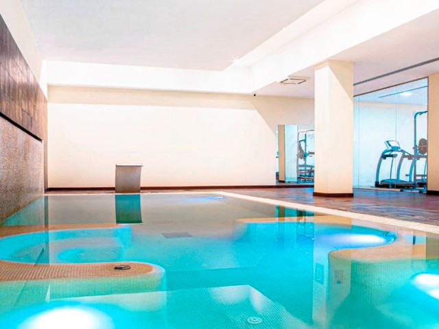 2 Bedrooms Apartment in Estepona