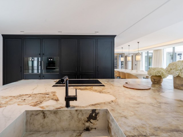 5 Slaapkamer Villa in Nueva Andalucía