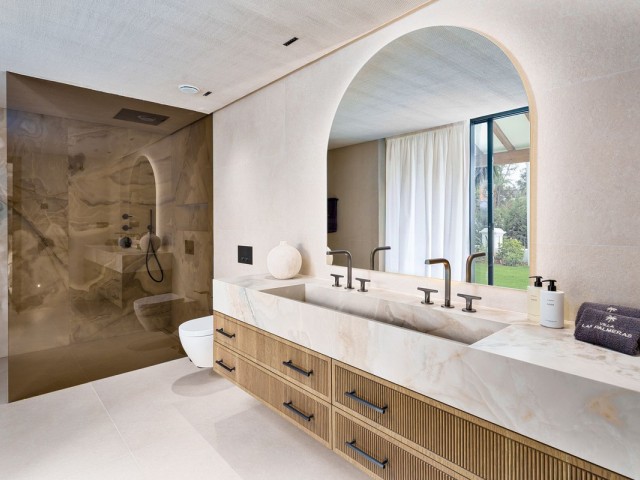 5 Slaapkamer Villa in Nueva Andalucía