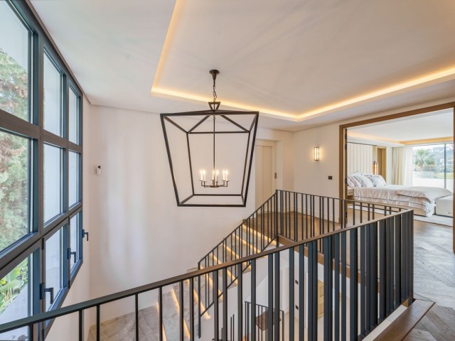 5 Slaapkamer Villa in Nueva Andalucía
