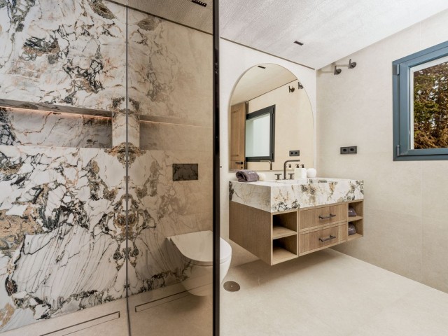 5 Slaapkamer Villa in Nueva Andalucía