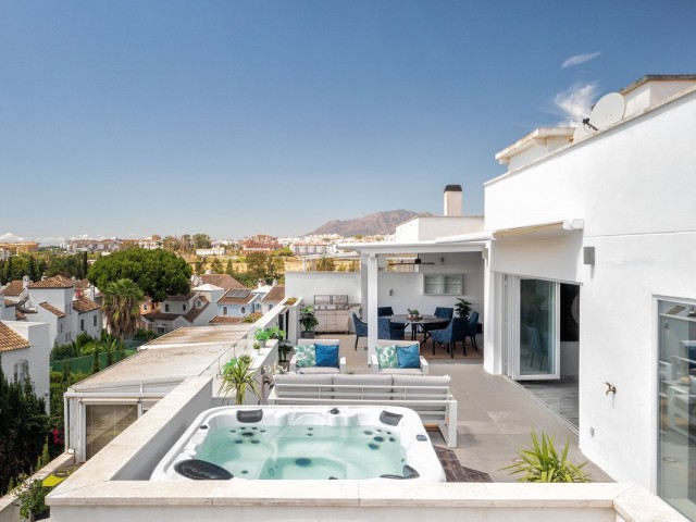 Penthouse, Nueva Andalucia