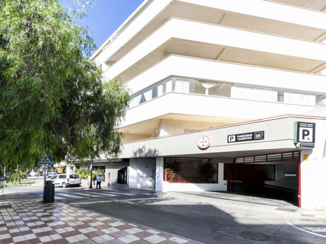 2 Bedrooms Apartment in Marbella