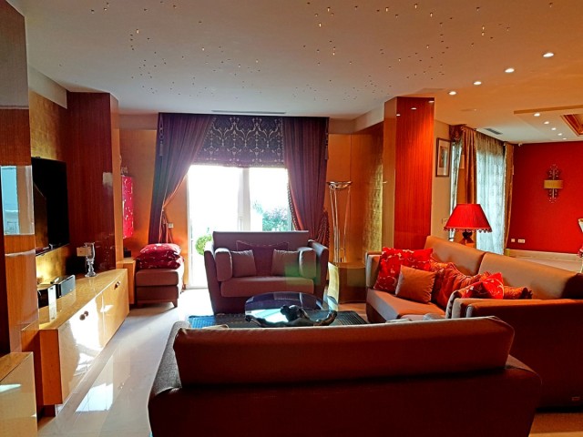 Penthouse in New Golden Mile