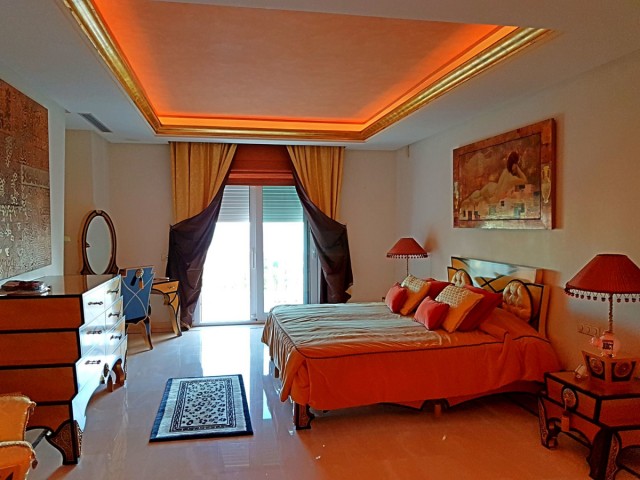 Penthouse in New Golden Mile