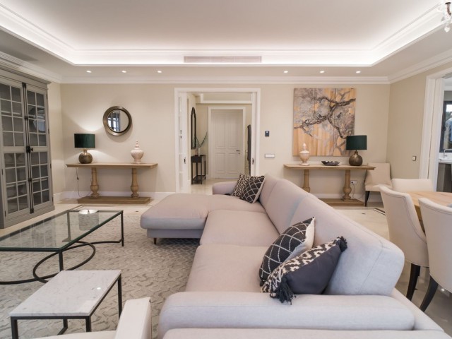 6 Slaapkamer Villa in Los Flamingos