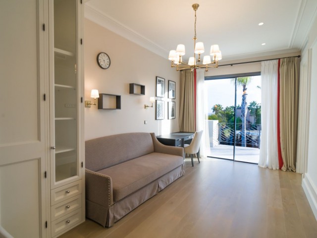 6 Slaapkamer Villa in Los Flamingos