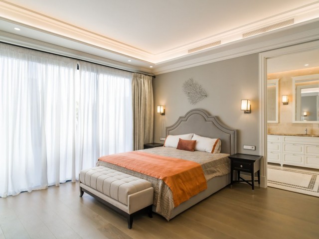 6 Slaapkamer Villa in Los Flamingos