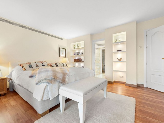 3 Bedrooms Villa in Nueva Andalucía