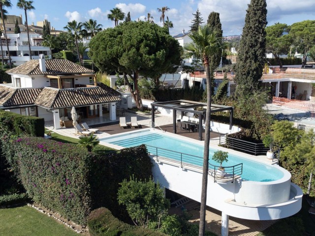 4 Slaapkamer Villa in Nueva Andalucía