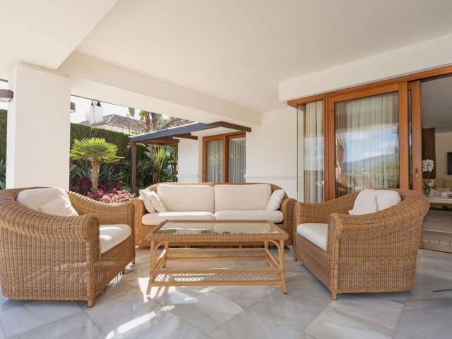 4 Slaapkamer Villa in Nueva Andalucía