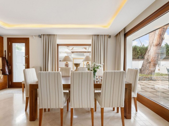 4 Slaapkamer Villa in Nueva Andalucía