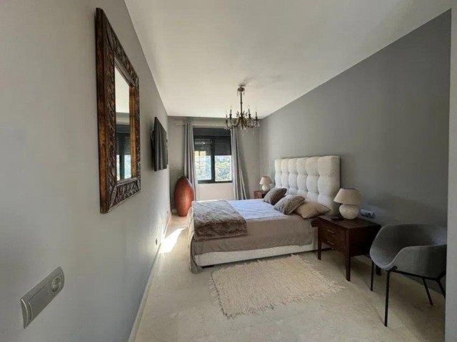 4 Bedrooms Villa in Elviria