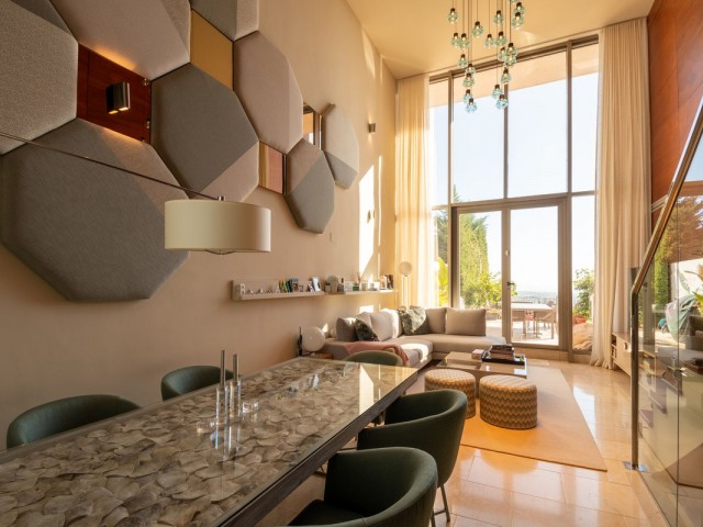 4 Bedrooms Villa in Benahavís