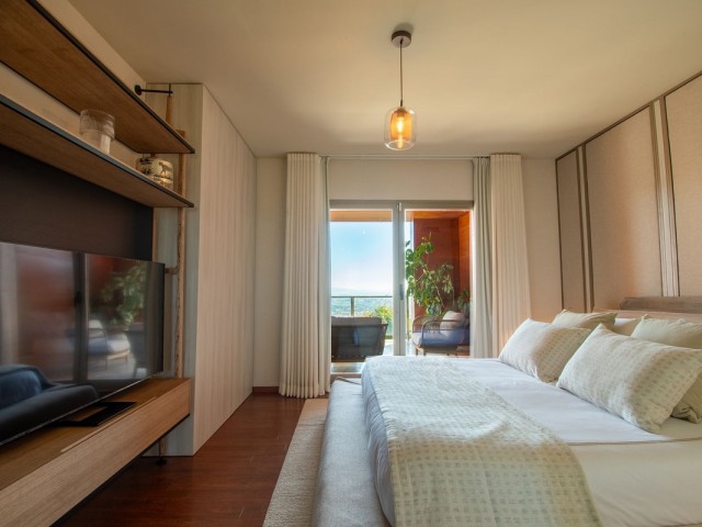 4 Bedrooms Villa in Benahavís