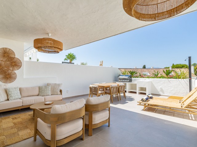 3 Bedrooms Apartment in Nueva Andalucía