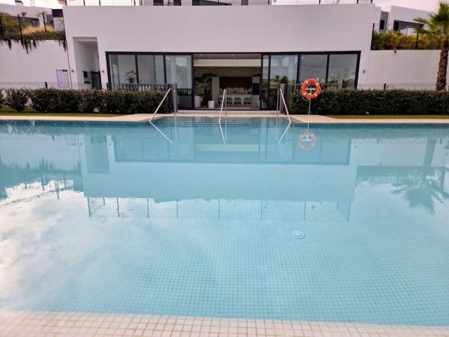 Apartamento con 3 Dormitorios  en Santa Clara