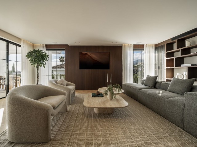 5 Bedrooms Villa in Nueva Andalucía