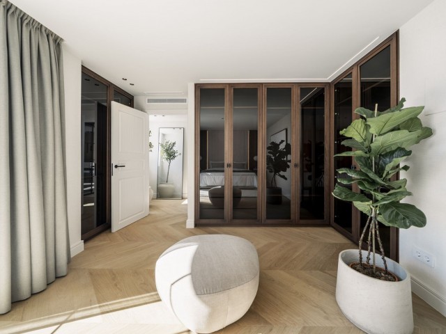 5 Bedrooms Villa in Nueva Andalucía