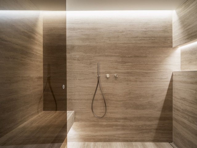 5 Bedrooms Villa in Nueva Andalucía