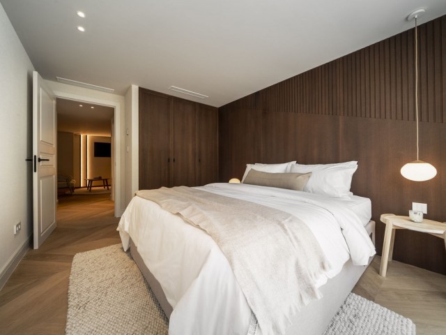 5 Bedrooms Villa in Nueva Andalucía