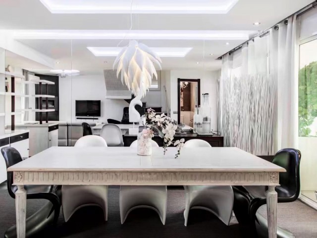 5 Schlafzimmer Reihenhaus in Nueva Andalucía