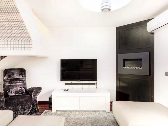 5 Schlafzimmer Reihenhaus in Nueva Andalucía