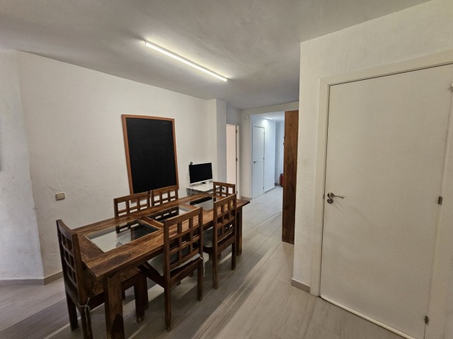Appartement avec 4 Chambres  à Calahonda