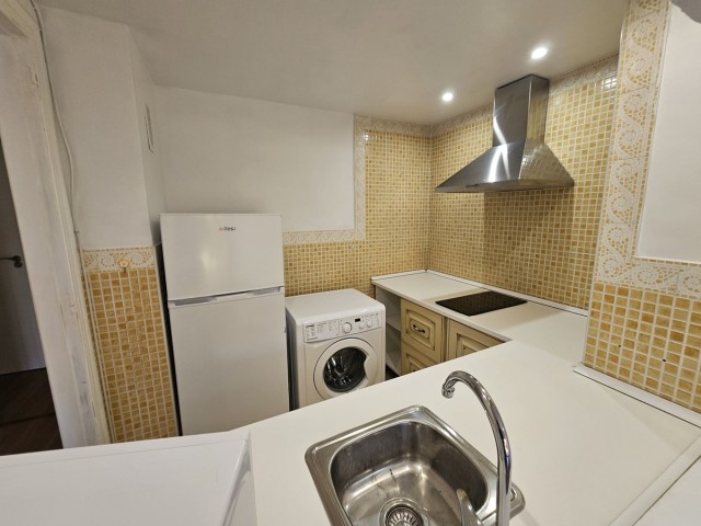 Appartement avec 4 Chambres  à Calahonda