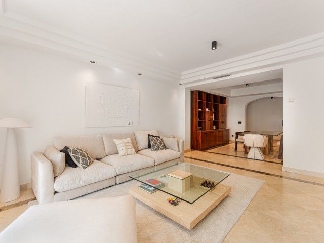 Apartment, Sierra Blanca, R5226847