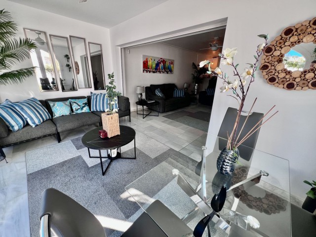 3 Slaapkamer Rijtjeshuis in El Paraiso