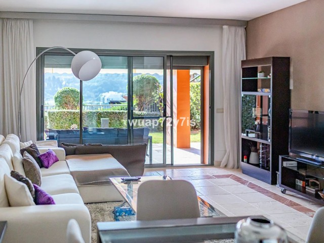 2 Slaapkamer Appartement in Estepona