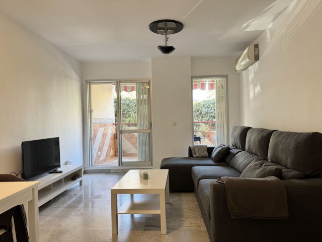 Apartamento con 4 Dormitorios  en Fuengirola