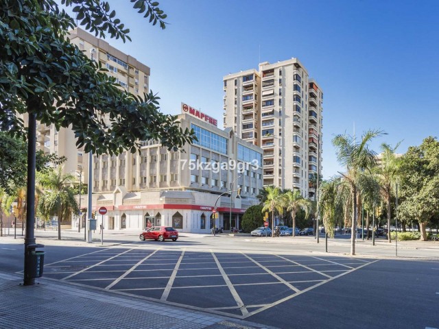 5 Bedrooms Apartment in Málaga