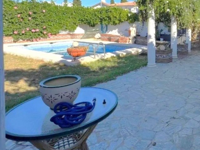 Villa, Playamar, R5232364