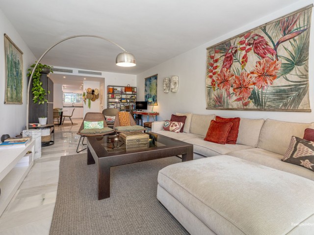 2 Sovrums Lägenhet i Estepona