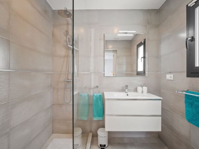 Villa avec 5 Chambres  à Torrenueva