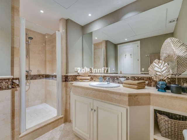 Appartement avec 2 Chambres  à Elviria