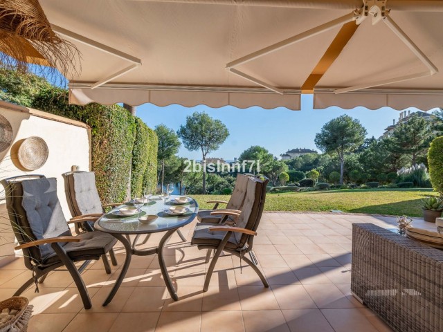 Appartement avec 2 Chambres  à Elviria