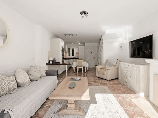 Maison mitoyenne avec 2 Chambres  à Estepona