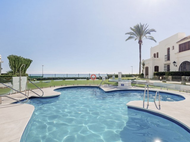 Maison mitoyenne avec 2 Chambres  à Estepona