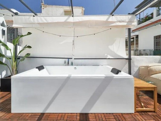 4 Bedrooms Townhouse in Marbella